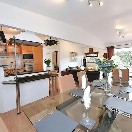 Gorgeous 3Bd Cottage In The Heart Of Guildford Exterior photo